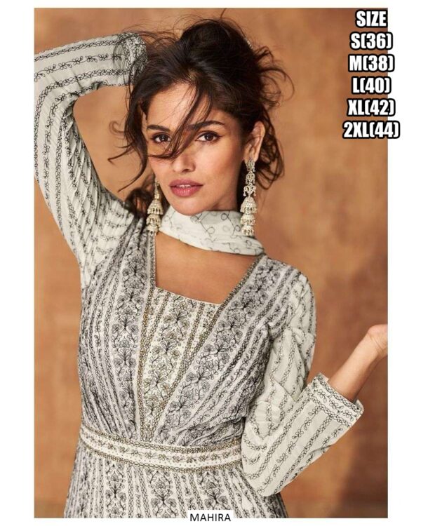 Mahira 2 Piece Suit - Image 3