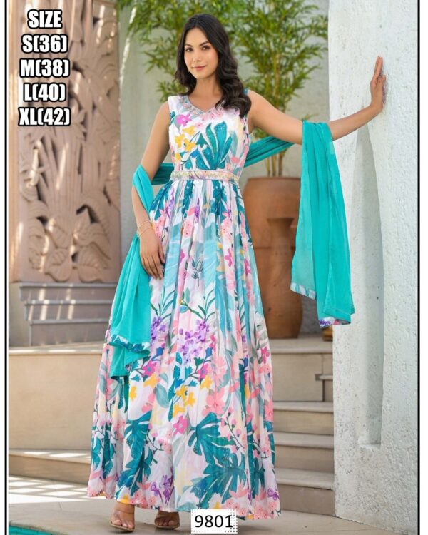 Designer Muslin Handwork Suit - Image 12