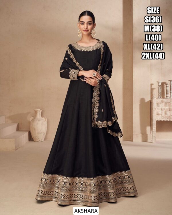 Designer Celebrity Gown - Image 3